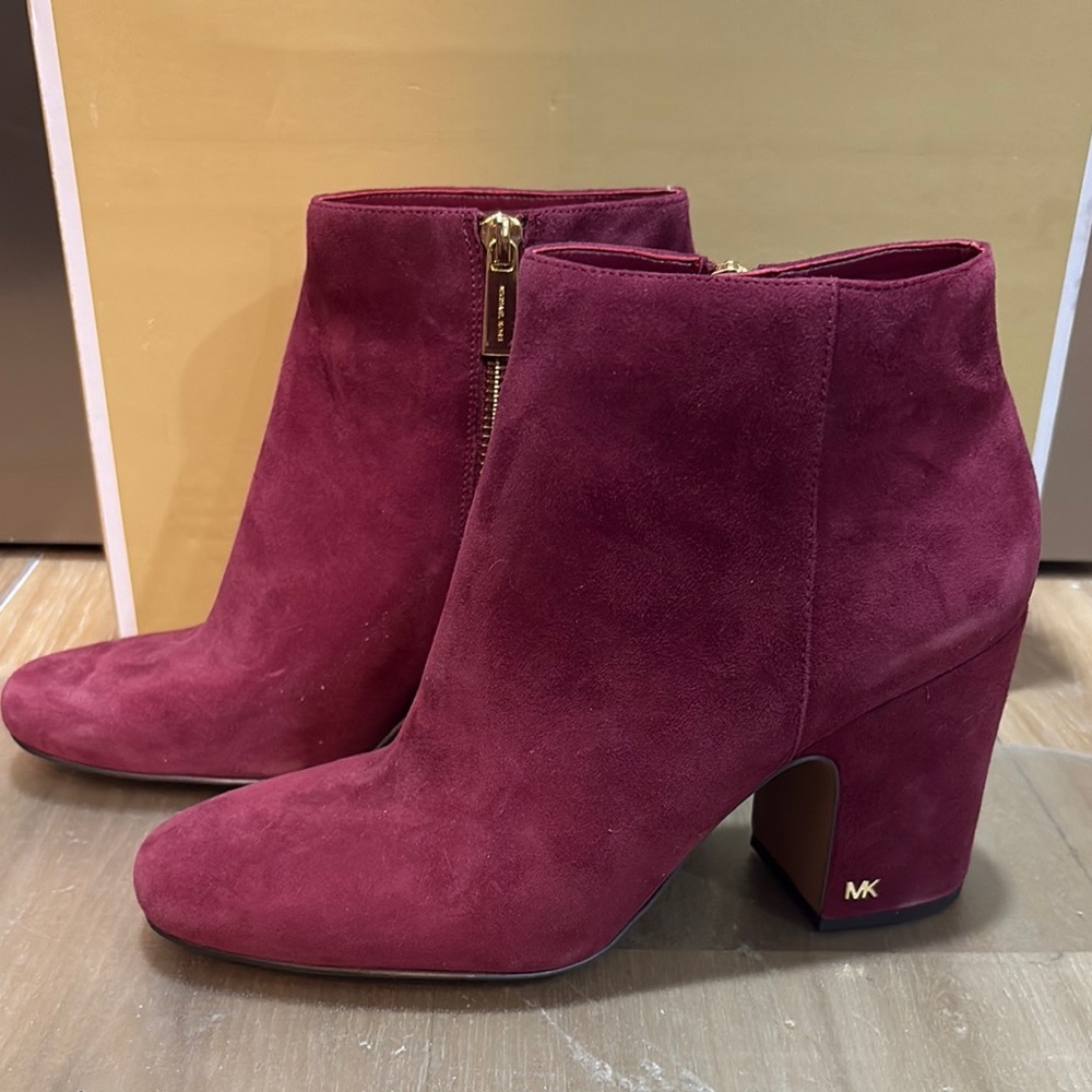 Michael Kors Red Ankle Boots with Modern Elegance